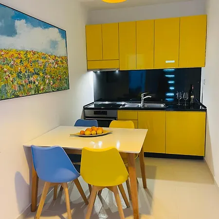 Seasight Apartment *